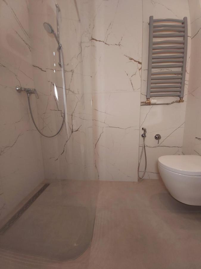 Central Apartments Ogarna 2 กดัญสก์ ภายนอก รูปภาพ