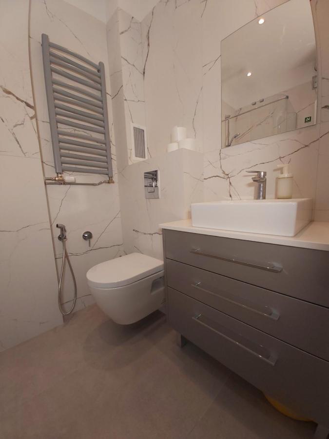 Central Apartments Ogarna 2 กดัญสก์ ภายนอก รูปภาพ